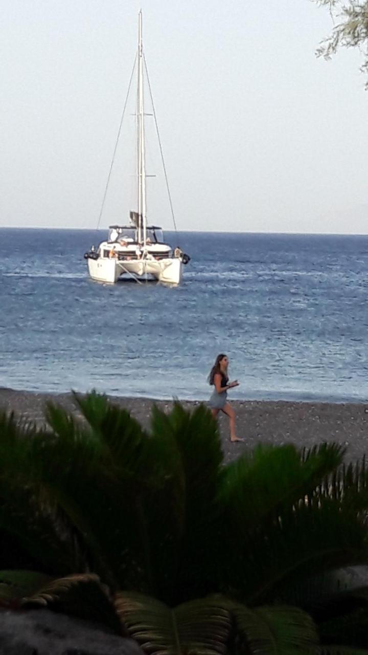 Arion Bay Hotel Santorini Kamári 外观 照片